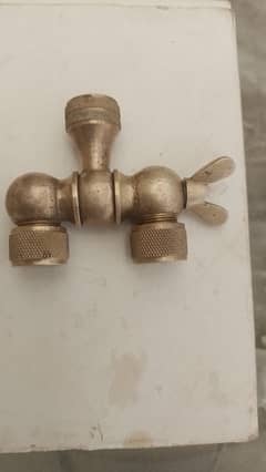 Dual Outlet Brass Splitter Valve for Gas and Liquid Flow Control