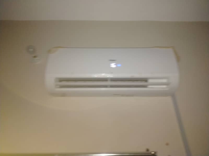 Haier Ac 1 ton Chilled Colling 4