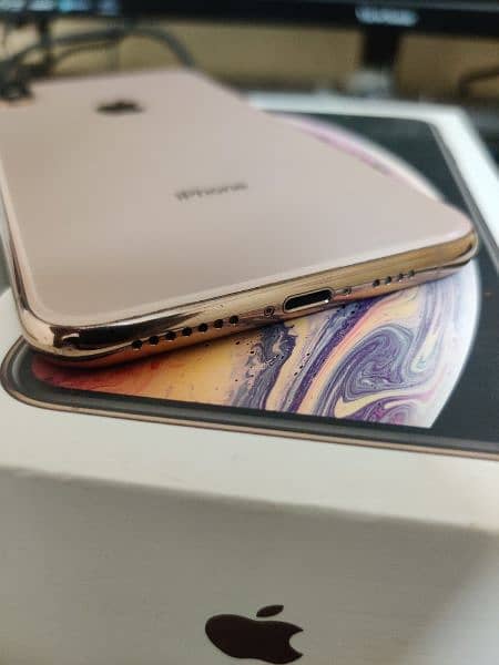 iPhone XS Max 256GB With Box 1