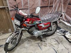 Honda 125 for sale . only 41km driven from showroom to home
