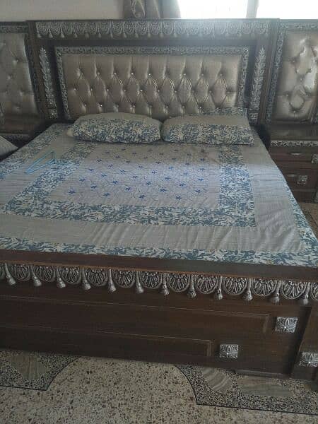 urgent sale for 4 pcs bedset 5