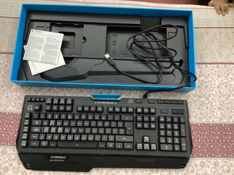 Logitech G910 Mechanical Gaming Keyboard 5