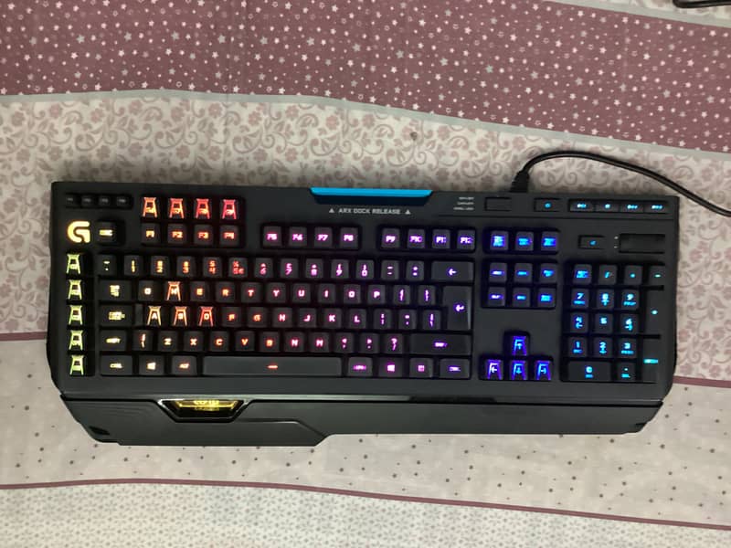 Logitech G910 Mechanical Gaming Keyboard 7
