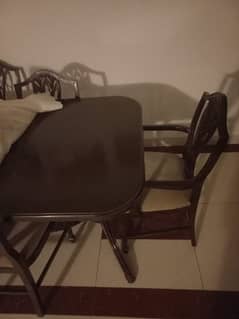 dinning table with 6chairs 0