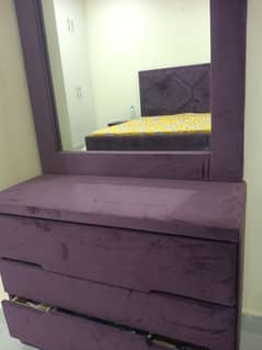 valvet bed available
