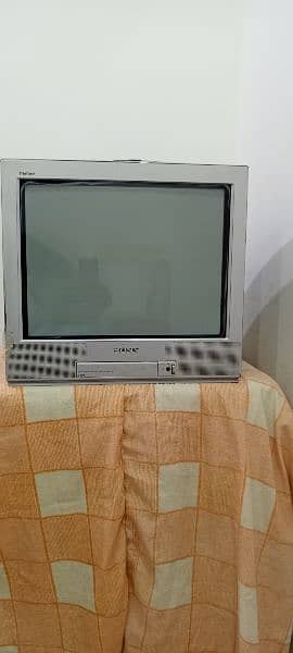 SONY 21 INCH FLAT SCREEN TV 0