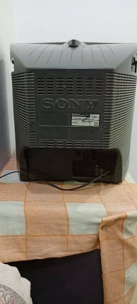 SONY 21 INCH FLAT SCREEN TV 4