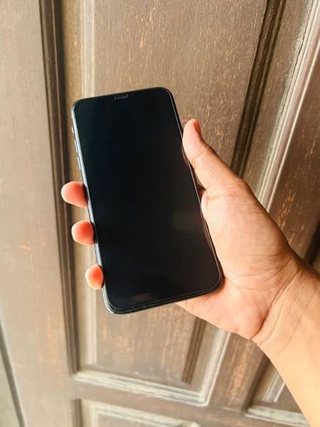 iPhone 11 Pro Max 256GB PTA Approved 3