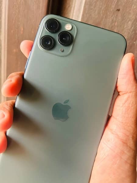 iPhone 11 Pro Max 256GB PTA Approved 4