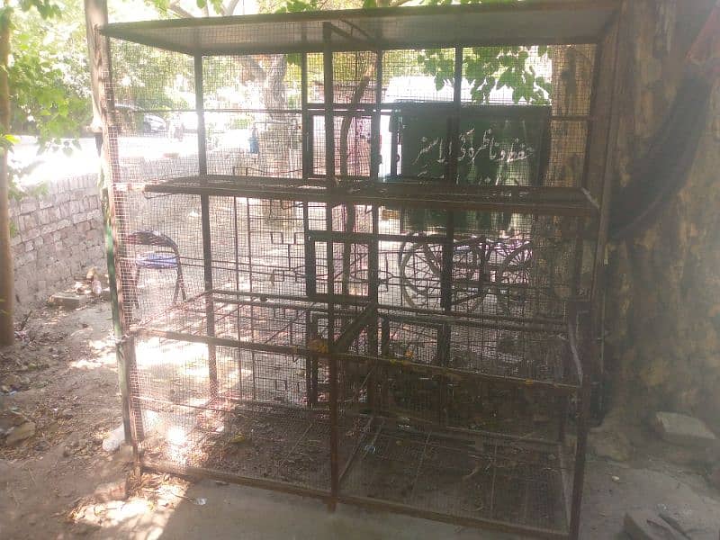 Big heavy cage of six blocks with six heavy trays 1