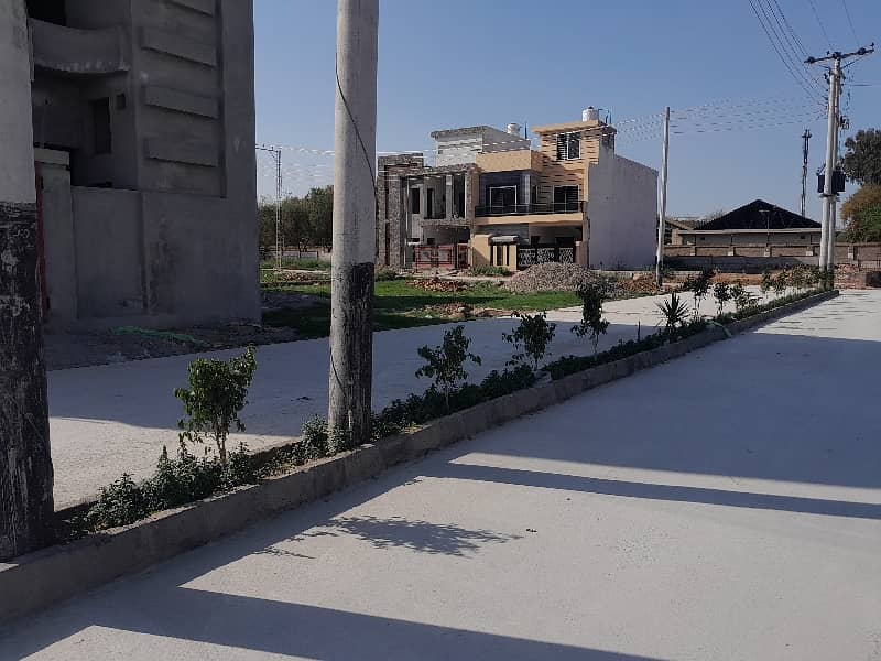 Plot For Sale on ideal location opposite Askari 14 1