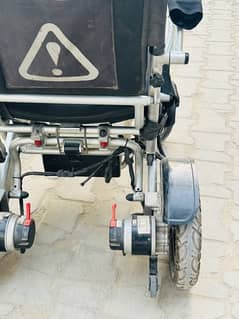 briefcase model electic wheelchair