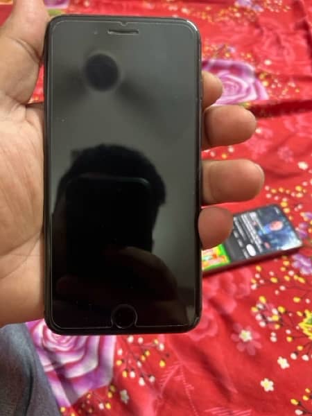 iphone 8 plus 64gb pta aproved sell only not exchange 5