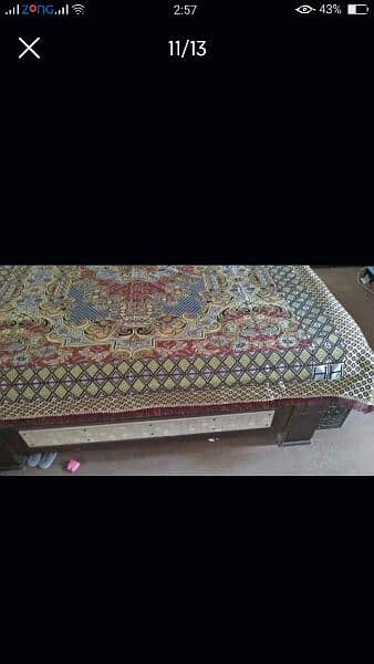 sale furniture urgent akhrot ki lakri per ha 9