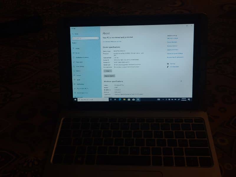 HP Pavillion X2 detachable touch screen Laptop 1