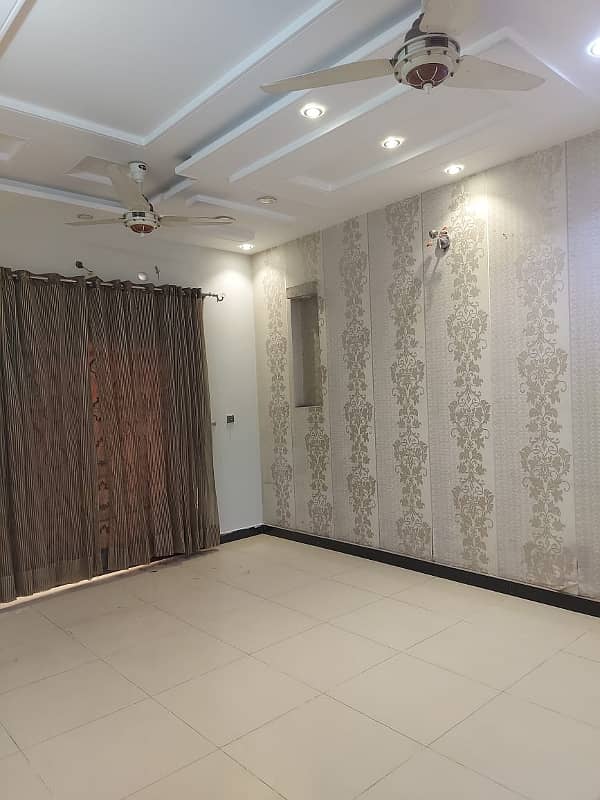10 MARLA HOUSE AVAILABLE FOR RENT phase 2 A block Citi Housing Gujranwala 21