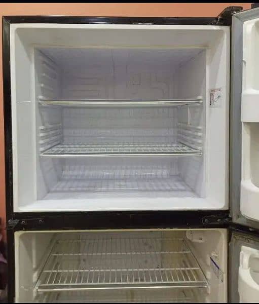 Orient refrigerator full size for sale.  Model ICE SERIES:- OR-68750 7