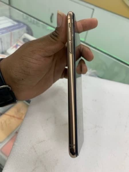 iphone xs max pta approved dual physical 64gb 1