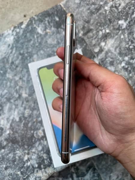 Iphone X 64gb PTA Approved with Box and Charger 3