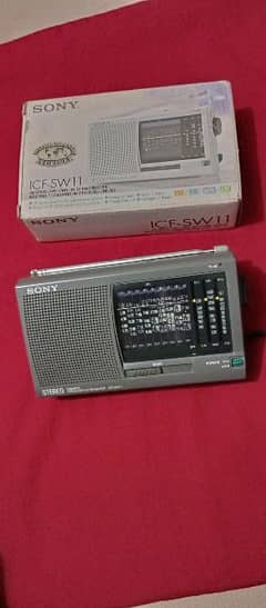 Sony SW11 World Band Radio Made in Japen
