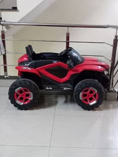 big car for kids full remote battery in good condition