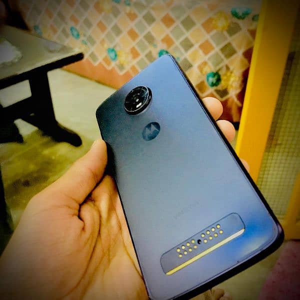 Motorola Z4 2