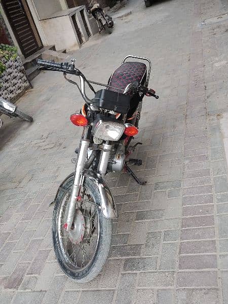 Honda 125 good condition 2018 modal sukkur number 3