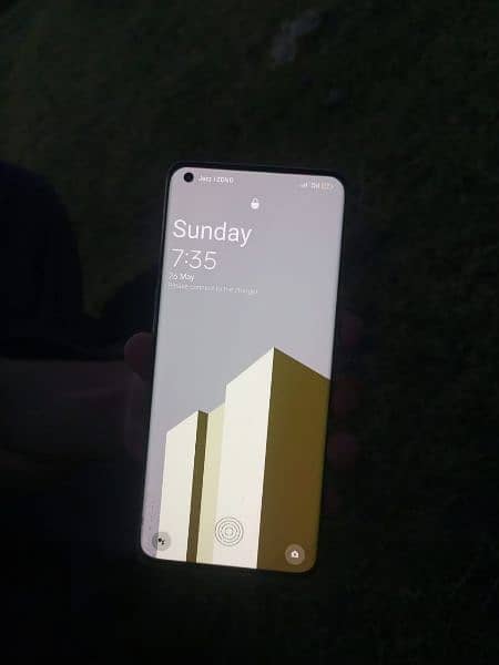 Oneplus 9pro 12/256 Good condition just back crack 0