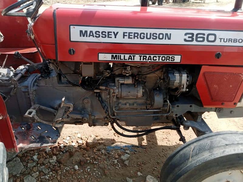 Tractor 360 Massey Ferguson 2
