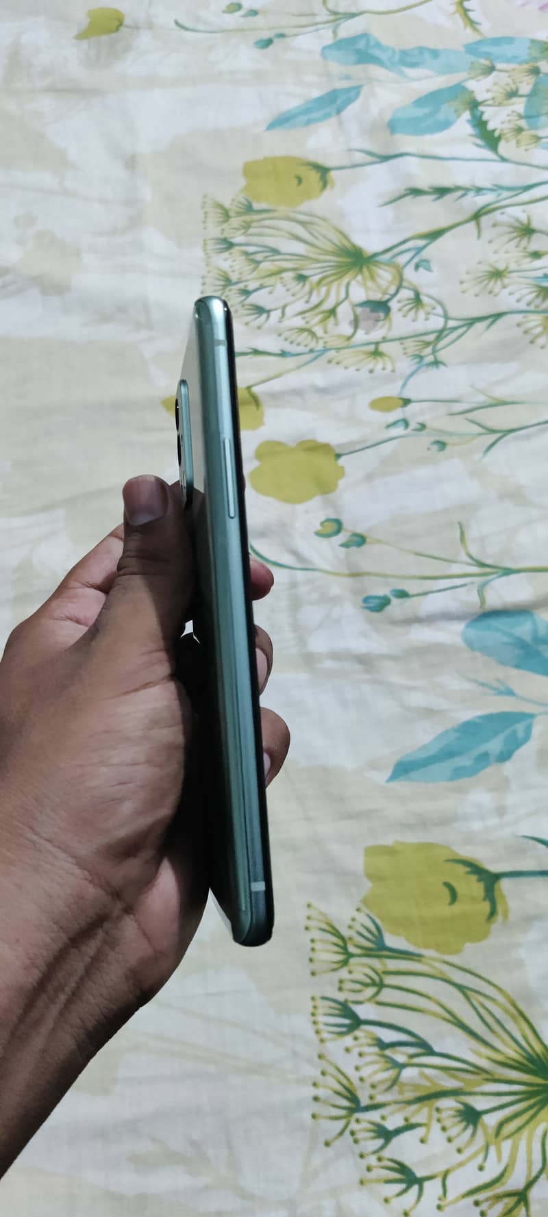 One plus 9R 10/10 condition 5