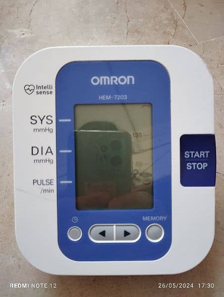 OMRON Blood pressure monitor, machine, Glucometer and Nebuliser 14