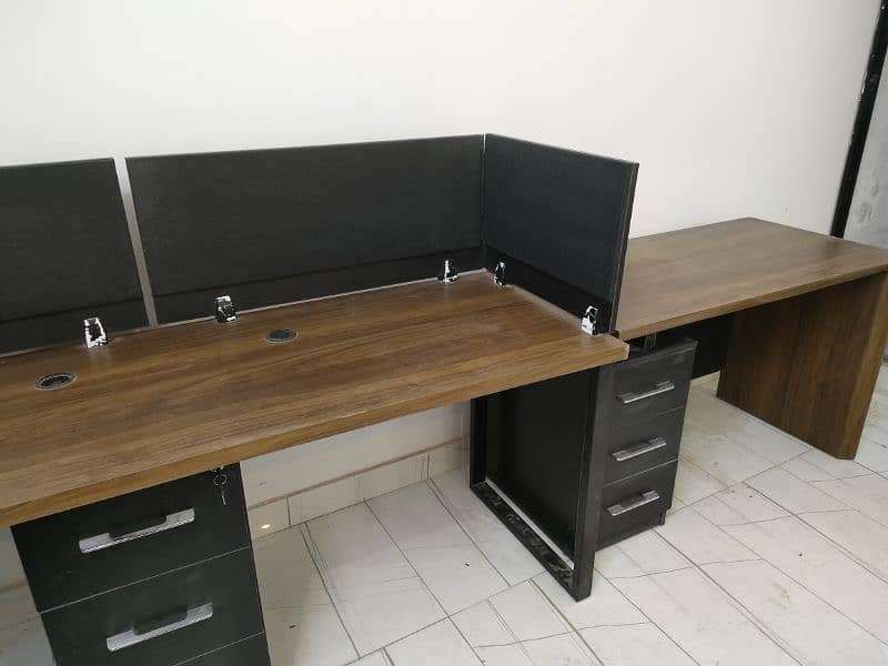 Office fruniture Executive table and 2 work stations 1