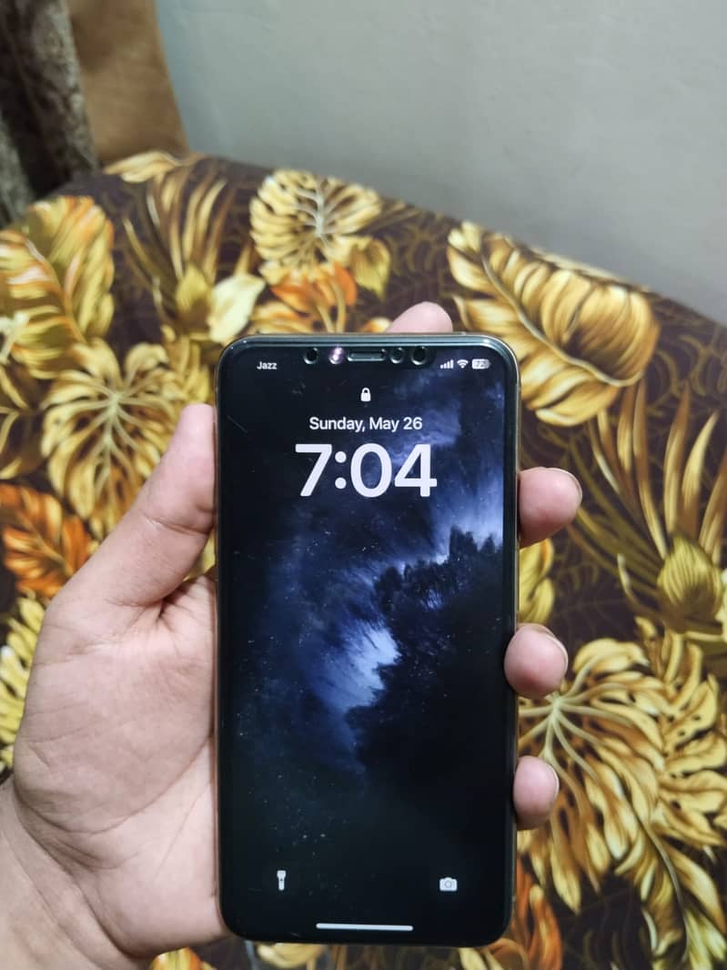 Iphone 11 pro max ( PTA APPROVED) 1