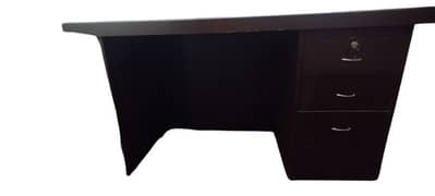 Large sized office Executive table for sale at cheap price