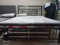 DOUBLE IRON ROD BED WITH MATRESS
