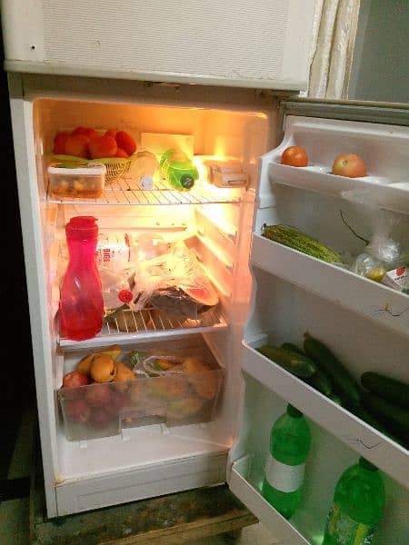 Refrigerator In Good Condition 1