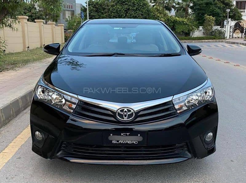 Toyota Corolla Altis 2016 1