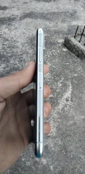 IPhone X 64 GB non pta waterpack 3