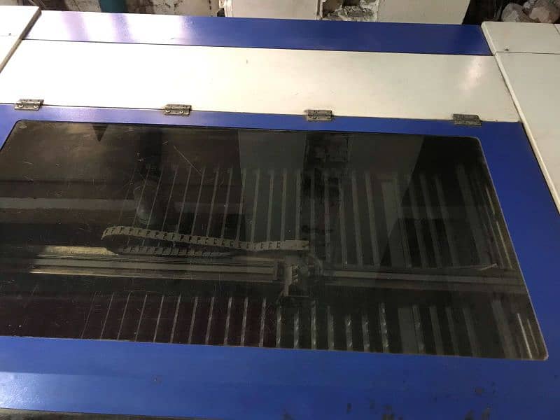 2 CNC laser cutting machine 5