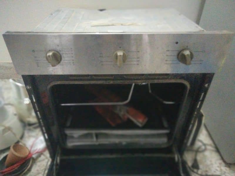 iam selling my baking oven 1