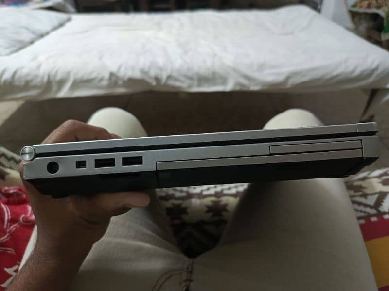 Hp EliteBook 8470P I5-3rd generation 6