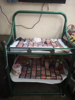 TV trolley in very good condition 10/10