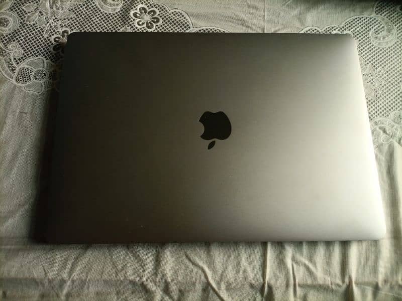 MACBOOK PRO 2016 2