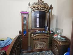 King bed with two side table and showcase