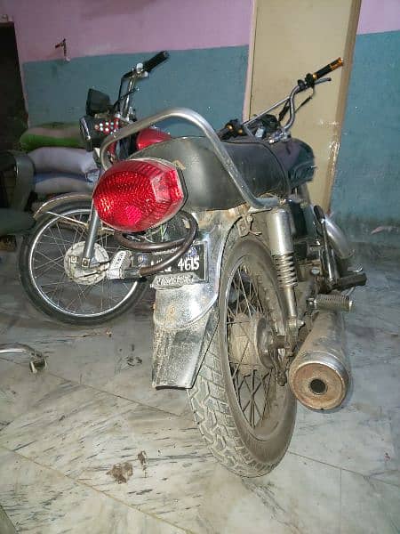 Honda 125 for sale all okay add 4