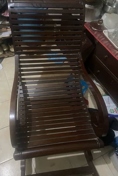 solid dry wood rocking chair 1