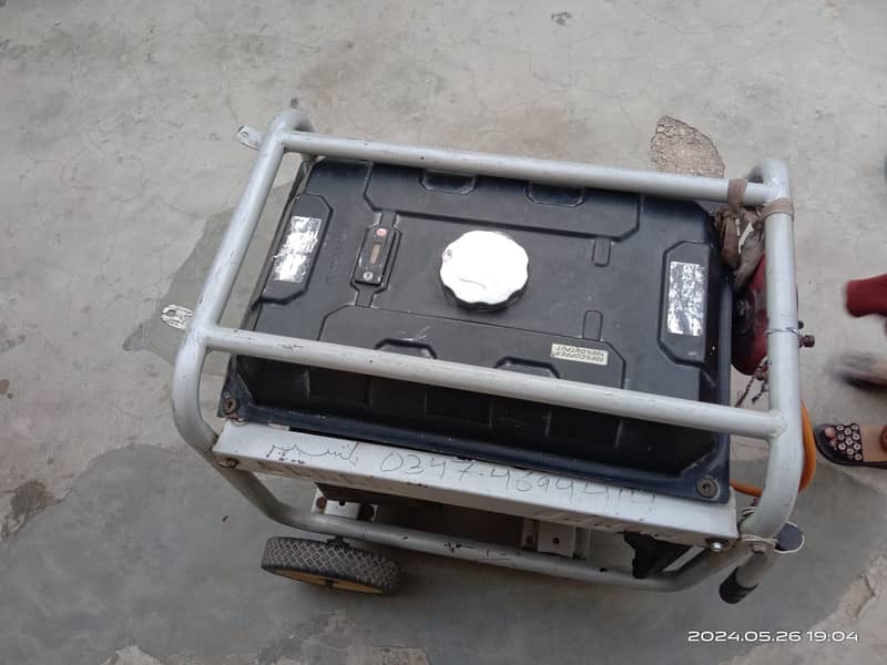 3 kva Generator with a fresh engine condition used just only 4 months 3