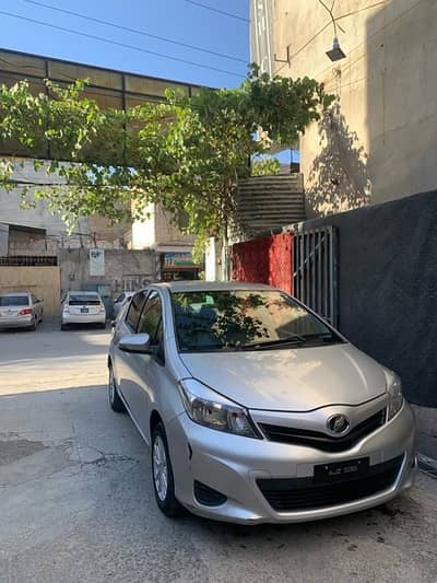 Toyota vitz 2014