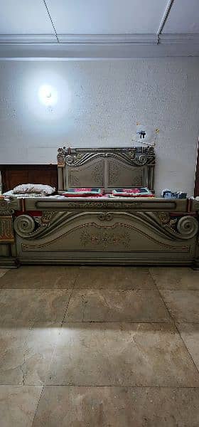 king size double bed 1