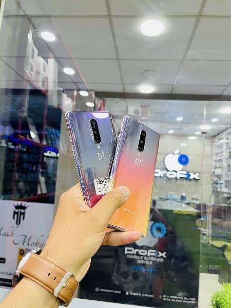 OnePlus 8 •(128 Gb & 256Gb) 13